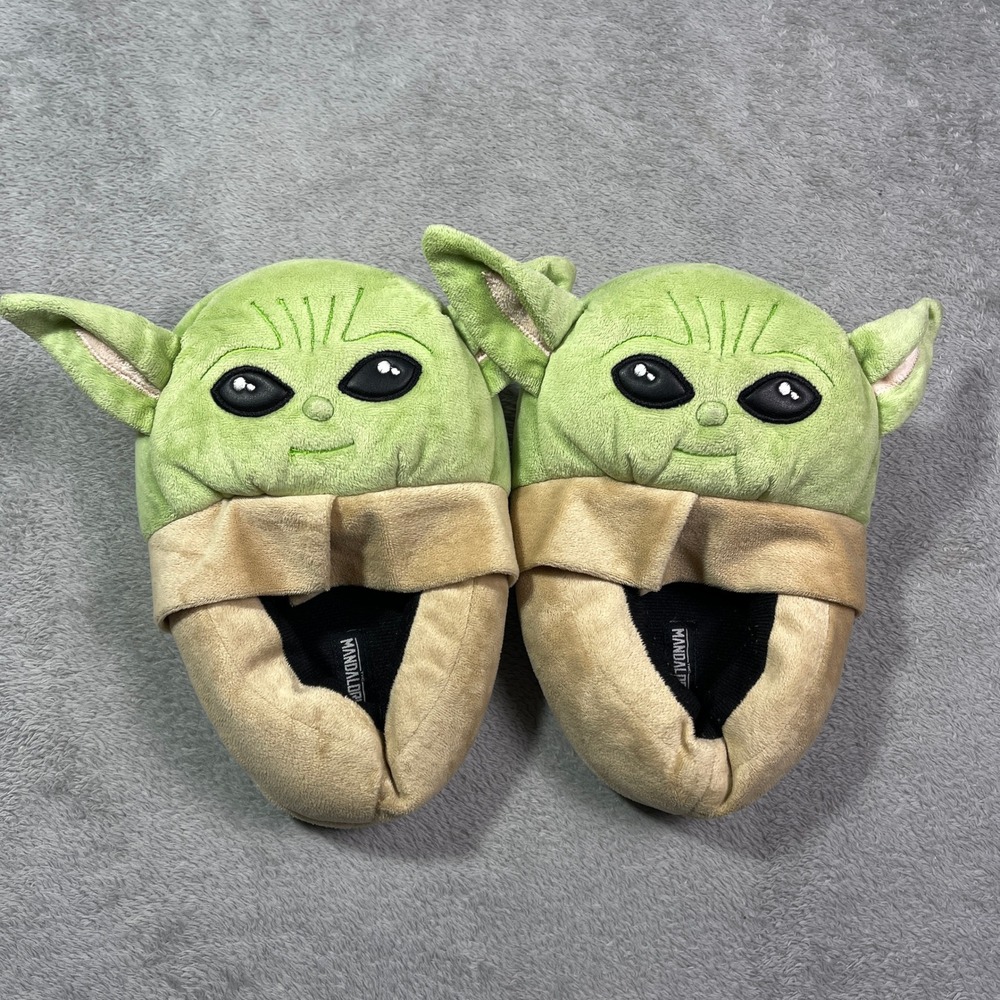 The Mandalorian Star Wars Baby‎ Yoda Slippers Size 4/5 Kids Plush Character